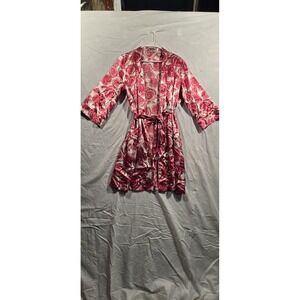 Ambrielle women's short satin bathrobe with a pink rose print Size Medium